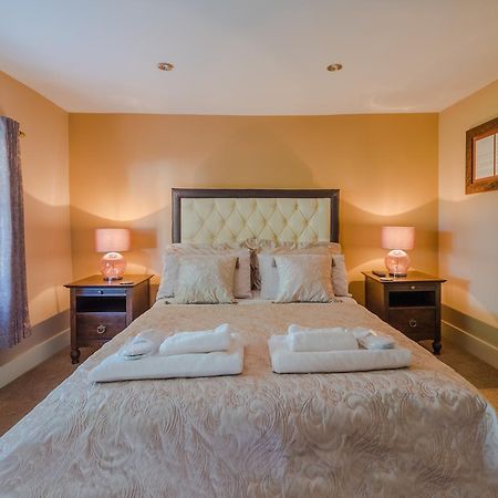 Bed and Breakfast The Red Lion Pub & Kitchen Дидкот Экстерьер фото